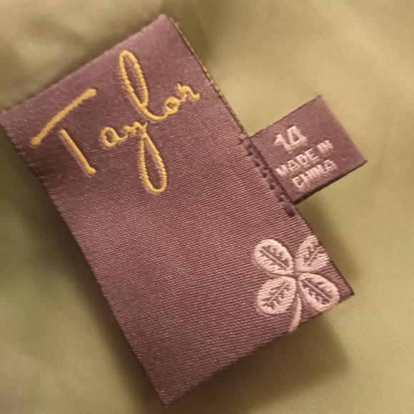 Taylor Green Dress Women Regular Size 14 NBW with Adjustable Bow/Belt - Picture 5 of 8